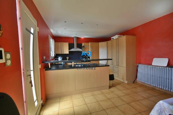 Maison familiale - 6 pièces - 164 m² de surface totale (91m² habitables) avec vue dégagée et fort potentiel – VALSERHONE (01)