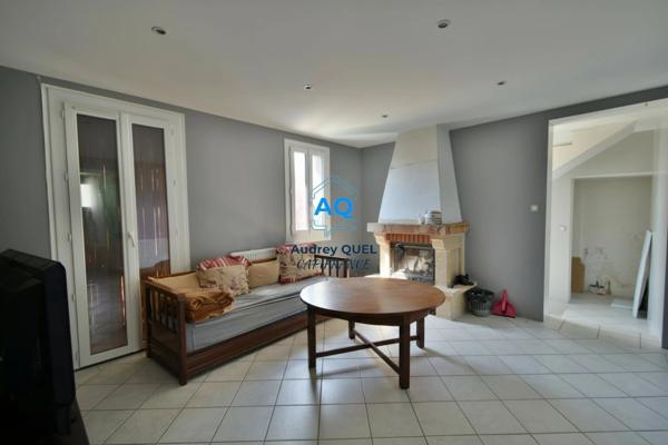 Maison familiale - 6 pièces - 164 m² de surface totale (91m² habitables) avec vue dégagée et fort potentiel – VALSERHONE (01)