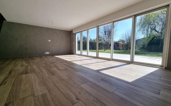 Maison à vendre    6 pièces • 155 m2 Le Plessis-Trévise