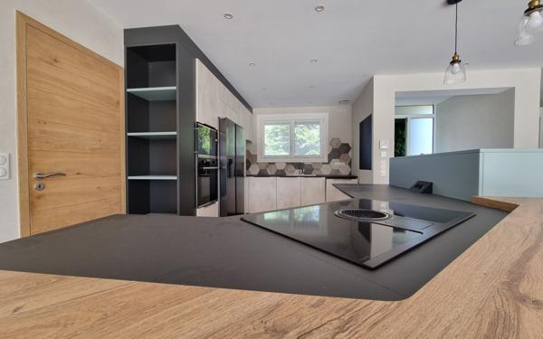 Maison à vendre    6 pièces • 155 m2 Le Plessis-Trévise