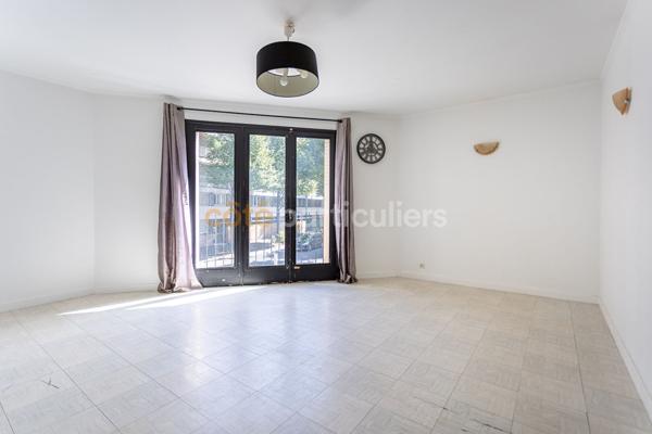 Vente
                Appartement86,59 m² - 4 Pièces -
                    CLERMONT FERRAND (63000)