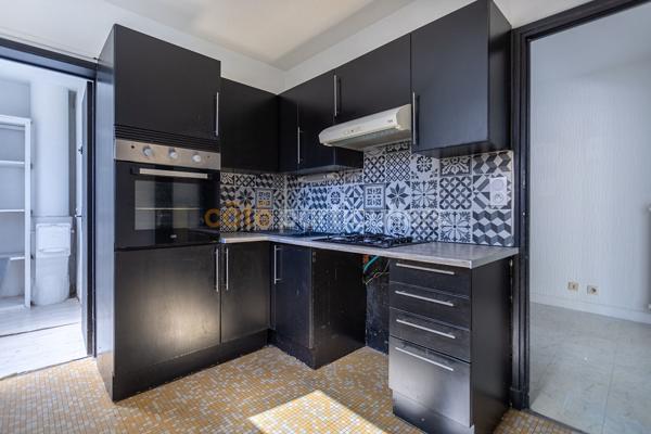 Vente
                Appartement86,59 m² - 4 Pièces -
                    CLERMONT FERRAND (63000)