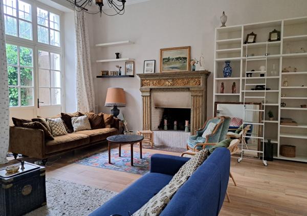 MAISON T7 / REF : 61008B