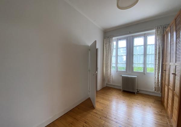 MAISON T7 / REF : 61008B