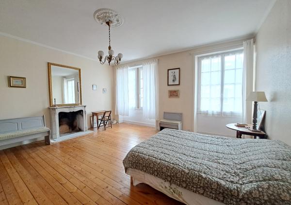 MAISON T7 / REF : 61008B