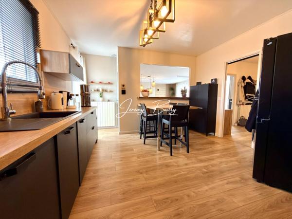 Maison à vendre 5 pièces de 145 m²
