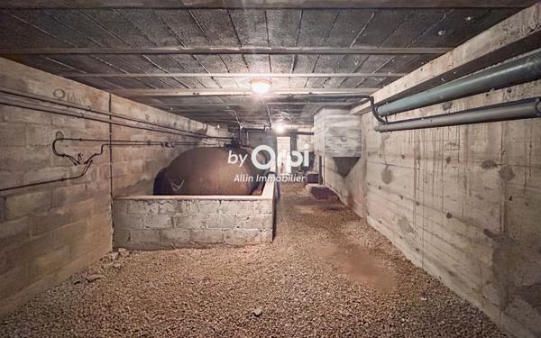 Maison à vendre    6 pièces •  Néris-les-Bains