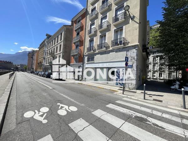 À vendre Local commercial 1 pièce - Grenoble 38000