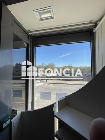 À vendre Local commercial 1 pièce - Grenoble 38000