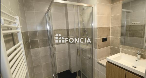 Location Appartement 3 pièces 53 m² - Fontaine 38600