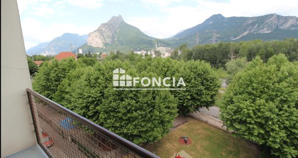 Location Appartement 3 pièces 53 m² - Fontaine 38600
