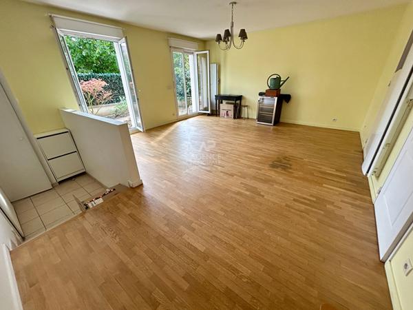 Appartement Poissy 4 pièces 97 m2 €455 000 ** - Référence 8871