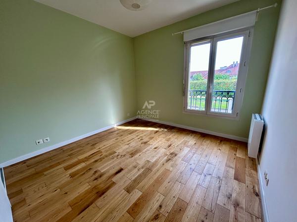 Appartement Poissy 4 pièces 97 m2 €455 000 ** - Référence 8871