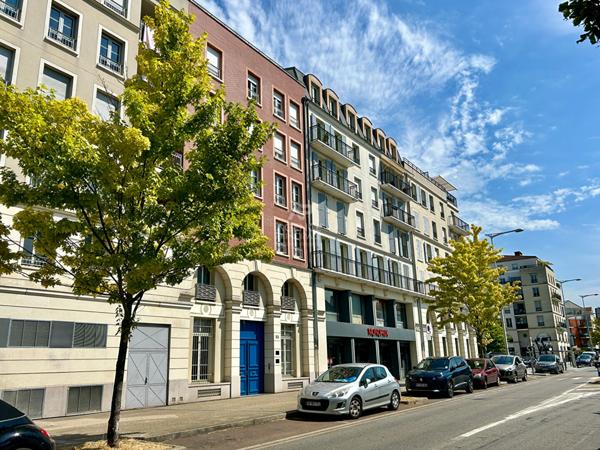Appartement Poissy 4 pièces 97 m2 €455 000 ** - Référence 8871