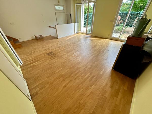 Appartement Poissy 4 pièces 97 m2 €455 000 ** - Référence 8871