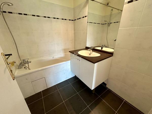 Appartement Poissy 4 pièces 97 m2 €455 000 ** - Référence 8871