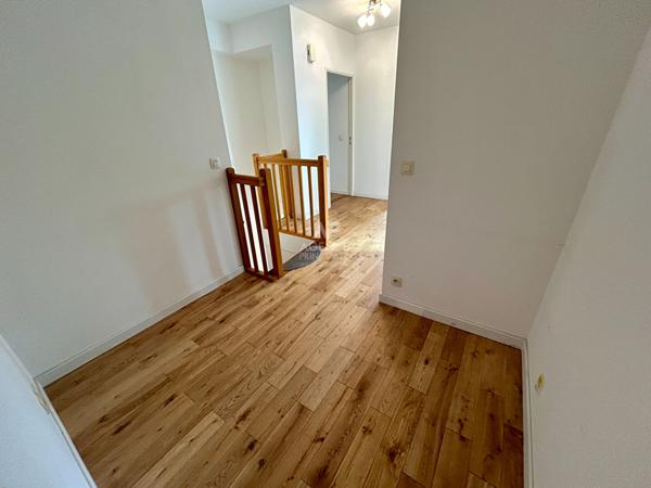 Appartement Poissy 4 pièces 97 m2 €455 000 ** - Référence 8871