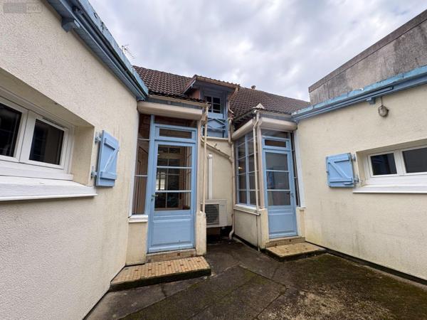 Maison de ville à vendre à Argenton-sur-Creuse dans l'Indre (36200), ref : 037/2712