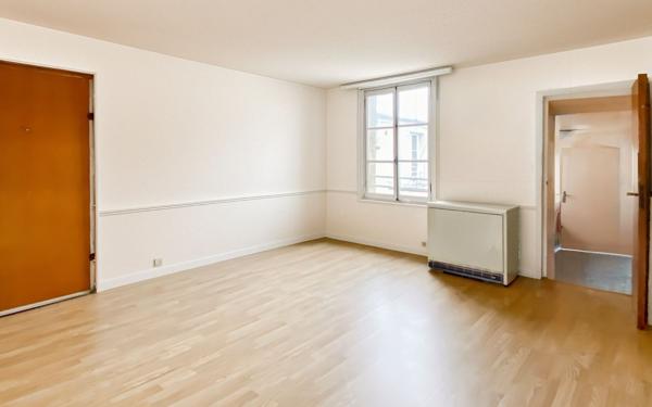 Appartement à vendre    3 pièces • 42,91 m2 Versailles
