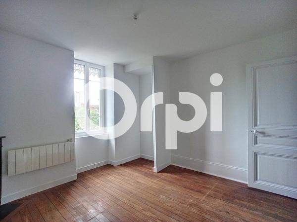 Appartement à louer    4 pièces •  Chalon-sur-Saône