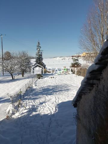 Maison dans village calme proche Clairvaux les lacs