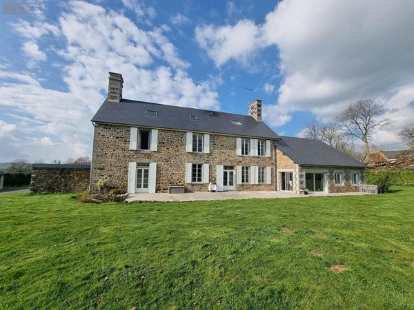 Maison à vendre à Isigny-le-Buat dans la Manche (50540), ref : MA582