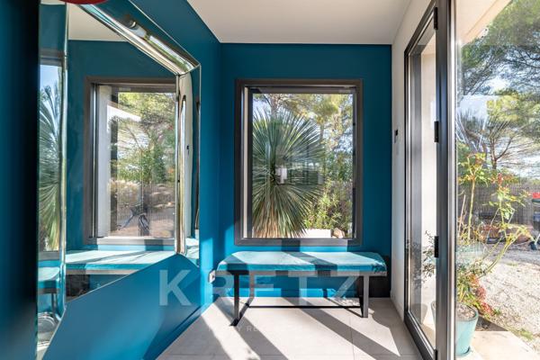 Éguilles – Villa contemporaine récente de 200 m2, 4 chambres, à 15 minutes d’Aix-en-Provence