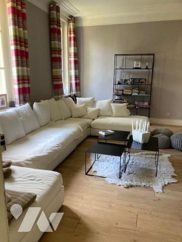 Maison de Maître au charme intemporel, un bien rare au coeur de la ville