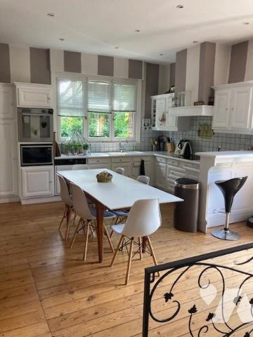 Maison de Maître au charme intemporel, un bien rare au coeur de la ville