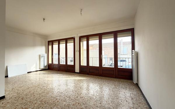 Appartement à vendre    3 pièces •  Miramas