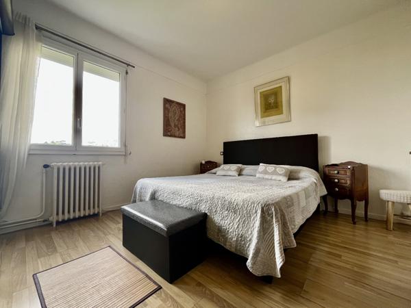 Appartement à NICE (06100)