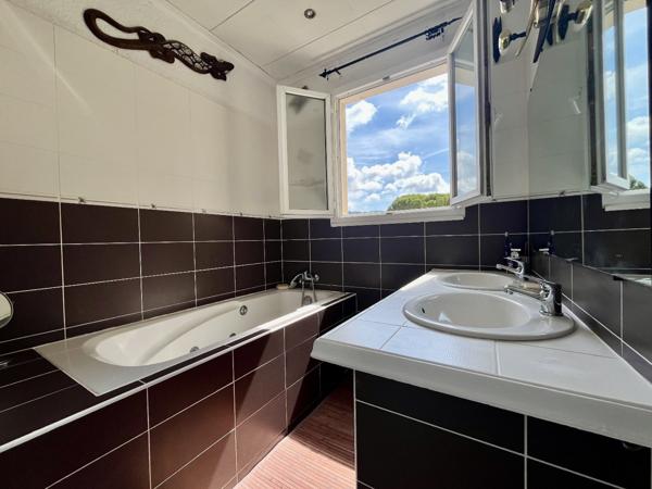 Appartement à NICE (06100)