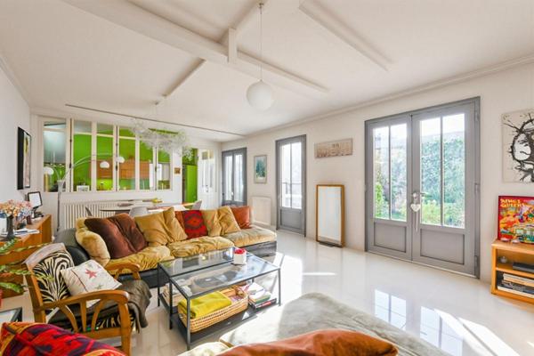 Maison de standing avec potentiel de revenus attractif - Quartier Sacré-Coeur