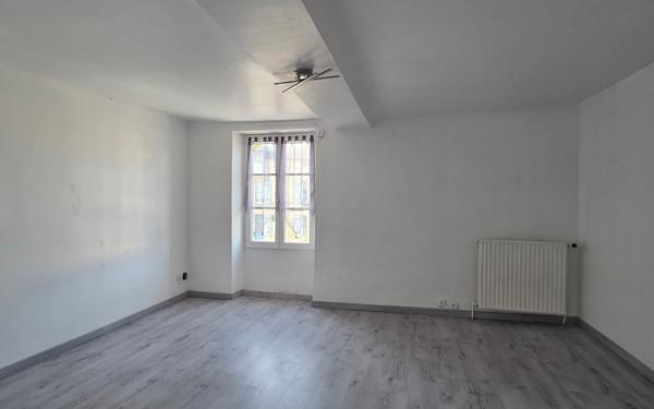 Maison à vendre    4 pièces •  Occagnes