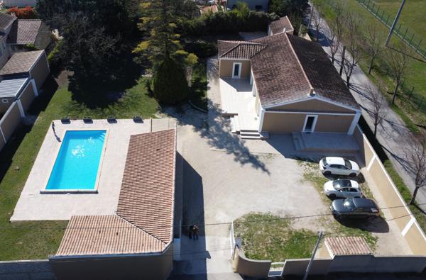 Entraigues-sur-la-Sorgue (84320) Propriété Entraigues Sur Sorgue