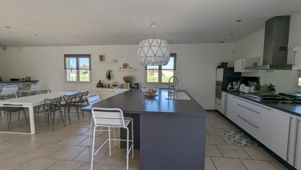 Entraigues-sur-la-Sorgue (84320) Propriété Entraigues Sur Sorgue