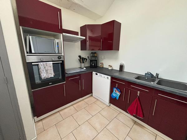 A louer : appartement situé à Clefs - 2 chambres