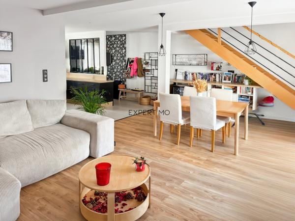 Narbonne (11100) MAISON DE VILLE AVEC PISCINE ET GARAGE