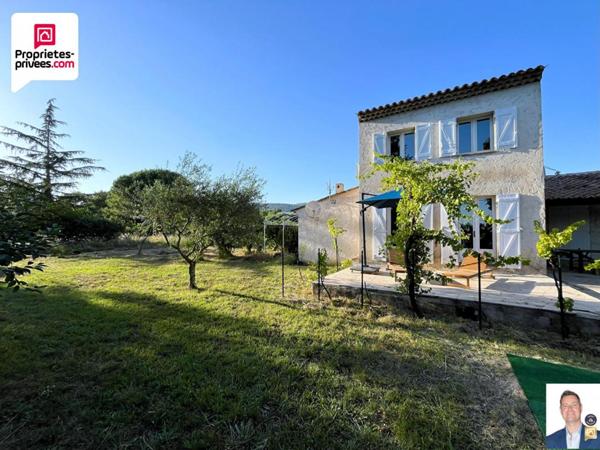 Villa  4 pièces avec 2 garages et grand terrain de 2650 m2