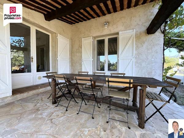 Villa  4 pièces avec 2 garages et grand terrain de 2650 m2