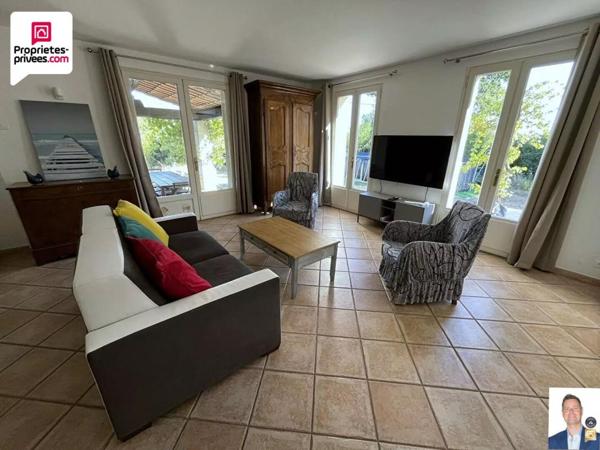 Villa  4 pièces avec 2 garages et grand terrain de 2650 m2