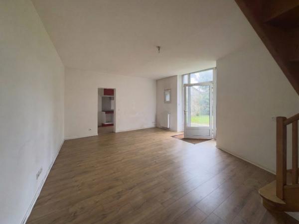 Appartement / maison duplex T3 - Jardin - Parking