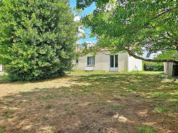 Maison Les Velluire-sur-vendée 5 pièce(s)