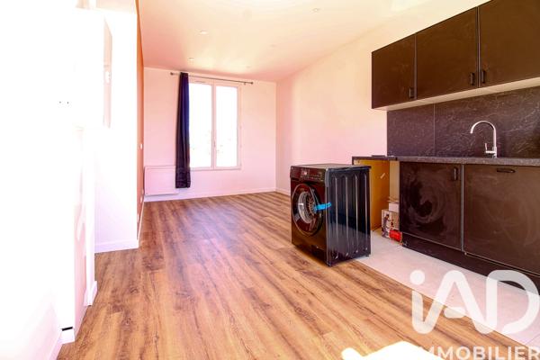 Location maison 13 pièces 280 m² Saint-Denis