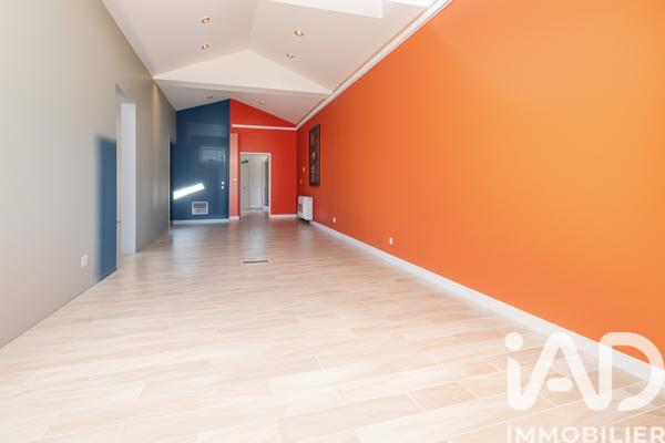 Location maison 13 pièces 280 m² Saint-Denis