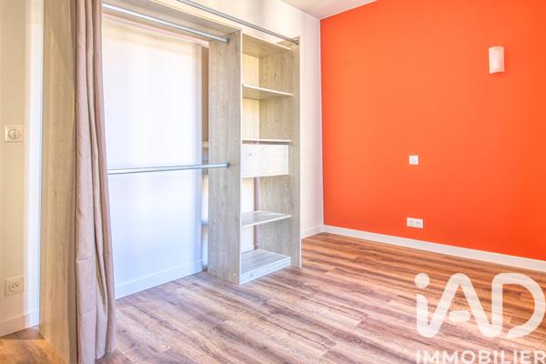 Location maison 13 pièces 280 m² Saint-Denis