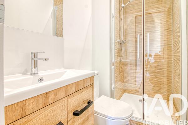Location maison 13 pièces 280 m² Saint-Denis