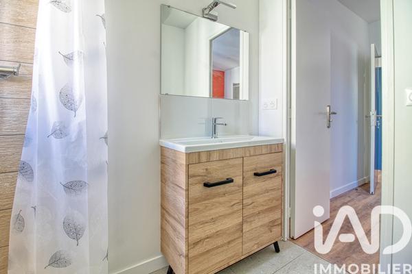 Location maison 13 pièces 280 m² Saint-Denis