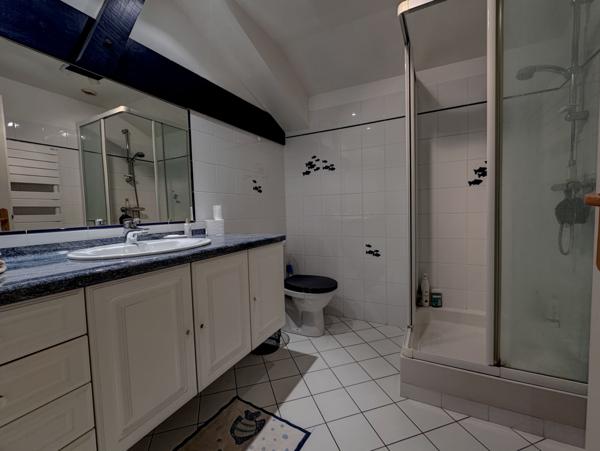 Lédat (47300) Superbe propriété avec piscine et dépendance dans bel environnement