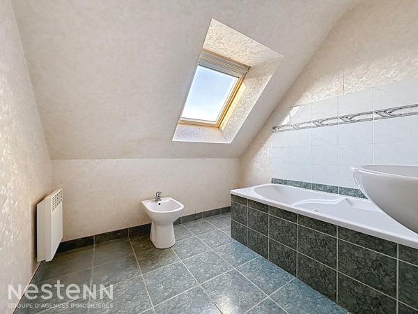 Maison 90m², vie de plain pied, 3 chambres, proche commodités à pied